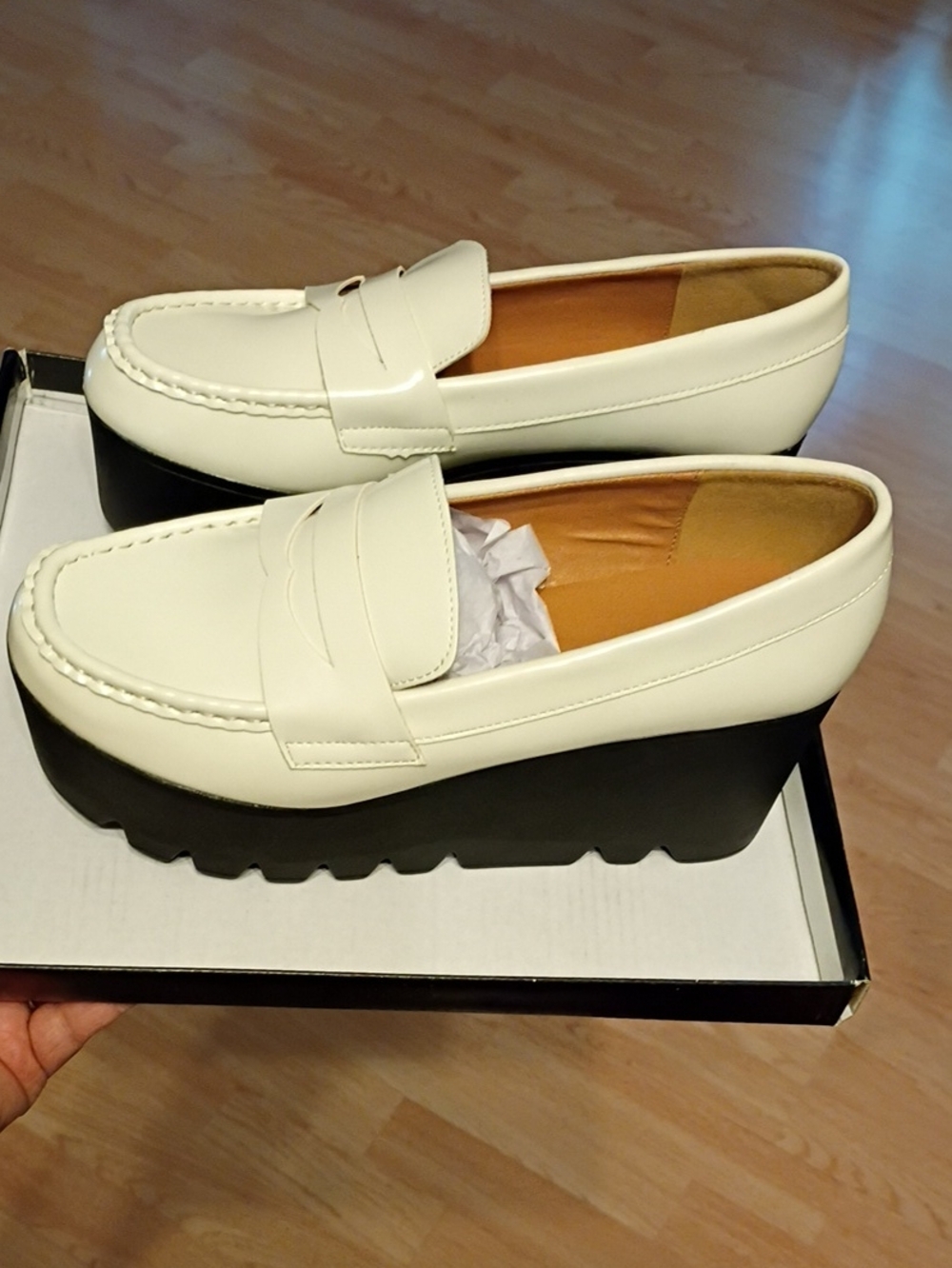 Qupid White And Black Platform Shoes